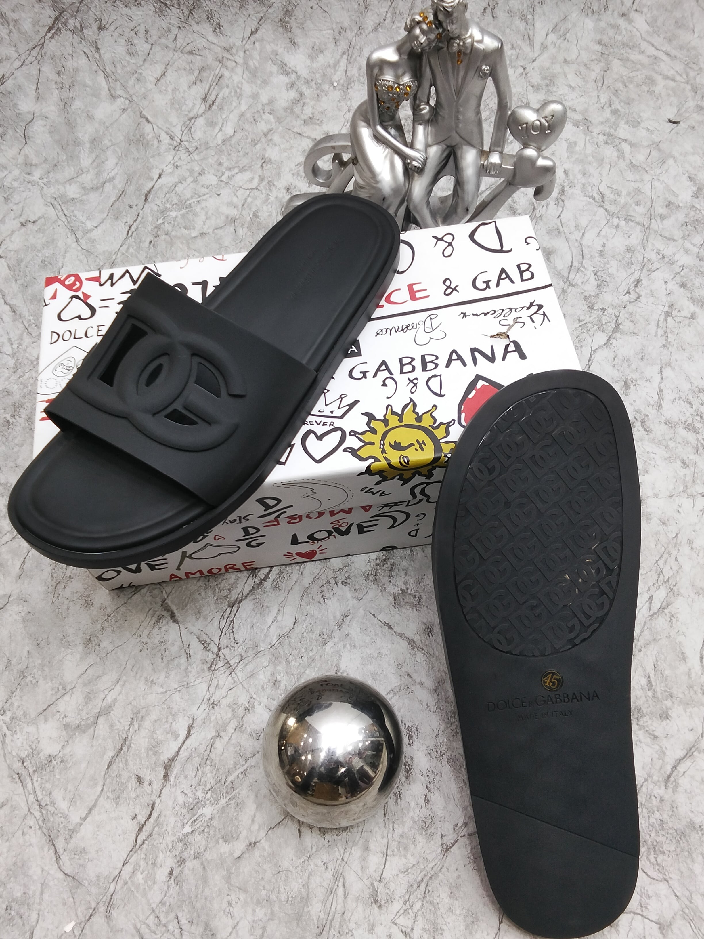 Dolce &amp; Gabbana Slides